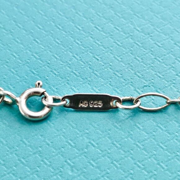 🧧SOLD🎋Tiffany & Co. Blue Enamel Knot Key Pendant Silver Oval Link Necklace 30” - Picture 6 of 9